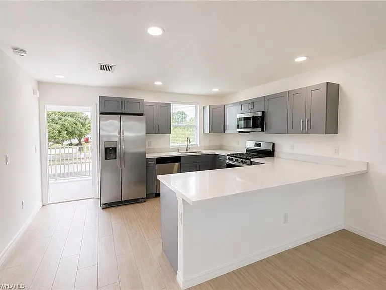 3815 Chiquita Blvd S — Photo 19