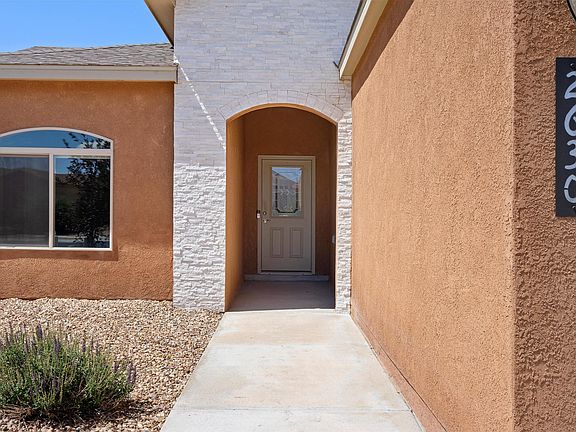 4th image of 2630 Crimson Clover St SW