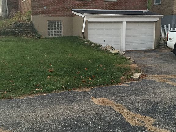 Garage/Drive Parking