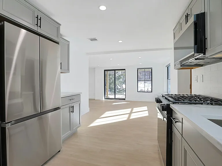 229 Piermont Ave — Photo 13
