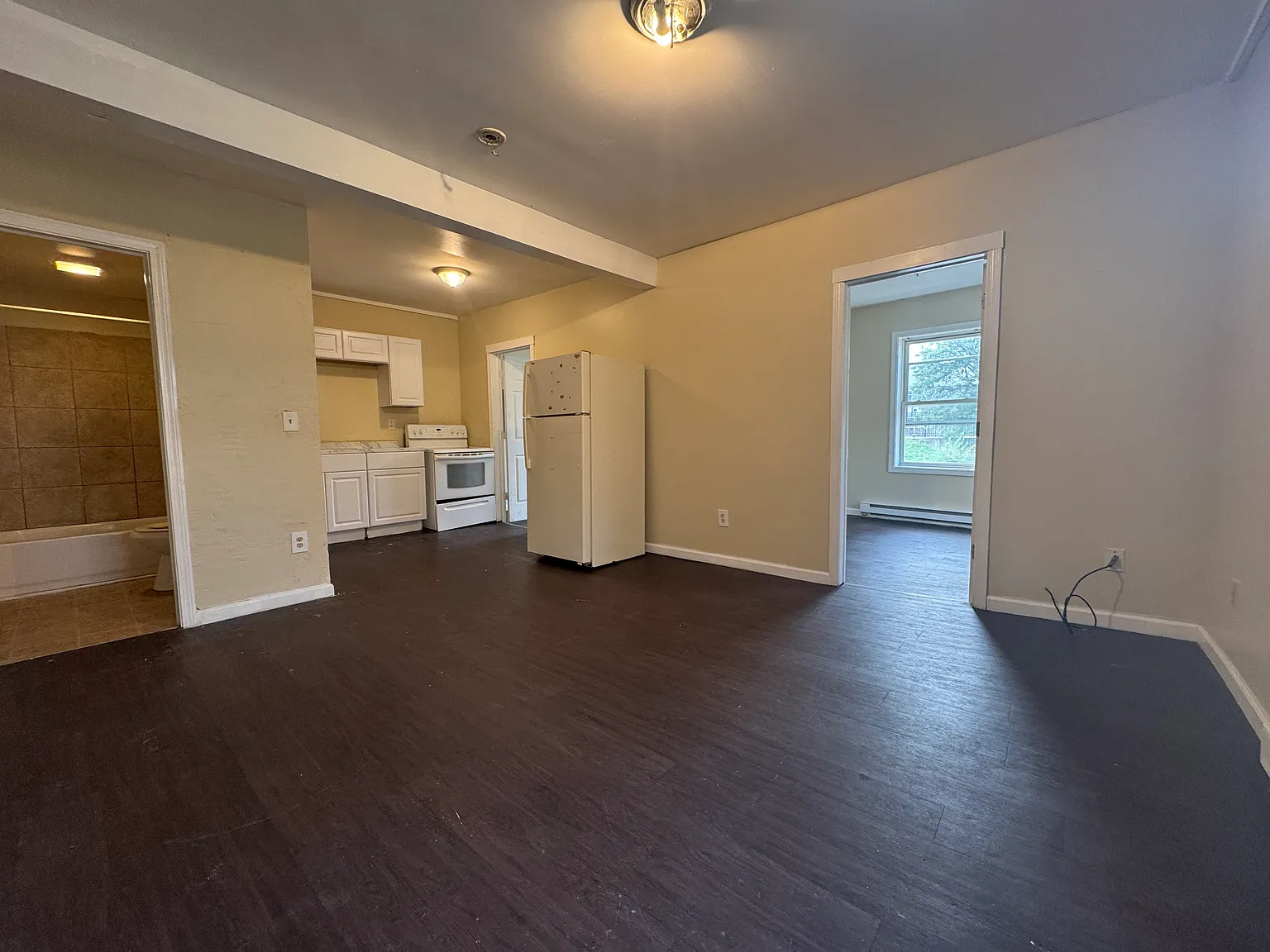 2 bed, 800 sqft, $1,245 — Photo 3