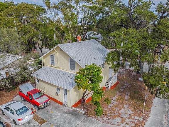 4th image of 608 7th St E