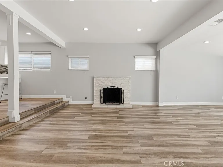9754 Yolanda Ave — Photo 13
