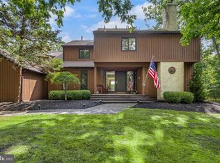 5 Glen Lake Dr, Medford, NJ 08055