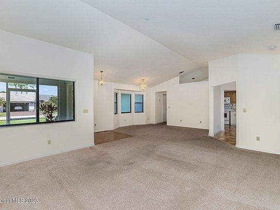 3rd image of 1429 Patriot Dr