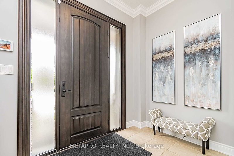 Burlington House for rent - 5 Bedrooms — photo 4