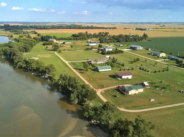 4431 Road O #27, Bellwood, NE 68624