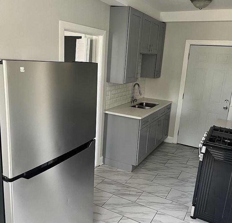 1st image of 7848 S Luella Ave Unit 2