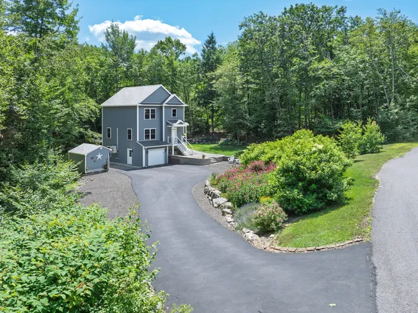2 Birdie Lane, Gray, ME 04039