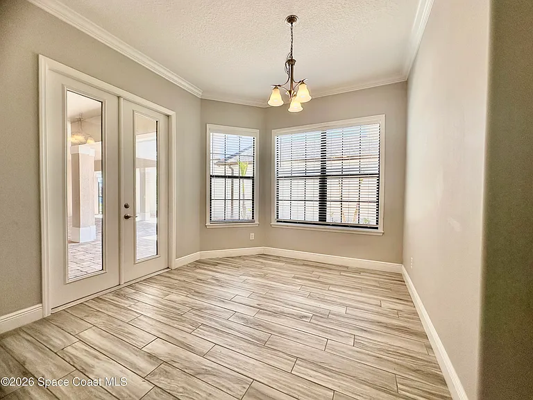 2523 Rodina Dr — Photo 13