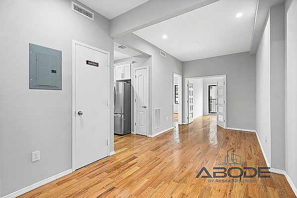 2nd image of 110 Linden Blvd #5F