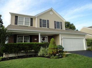 911 Sapphire Flame Dr, Delaware, OH