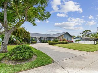 1509 Poinsettia Ave, Tarpon Springs, FL 34689