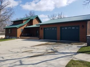 304 W 7th Ave, Webster, SD 57274