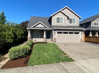 109 S 6th St, Carlton, OR 97111