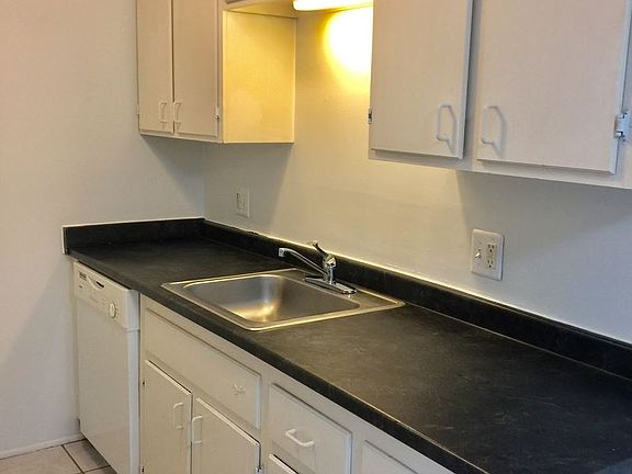 3rd image of 2756 Golfside Dr APT 704