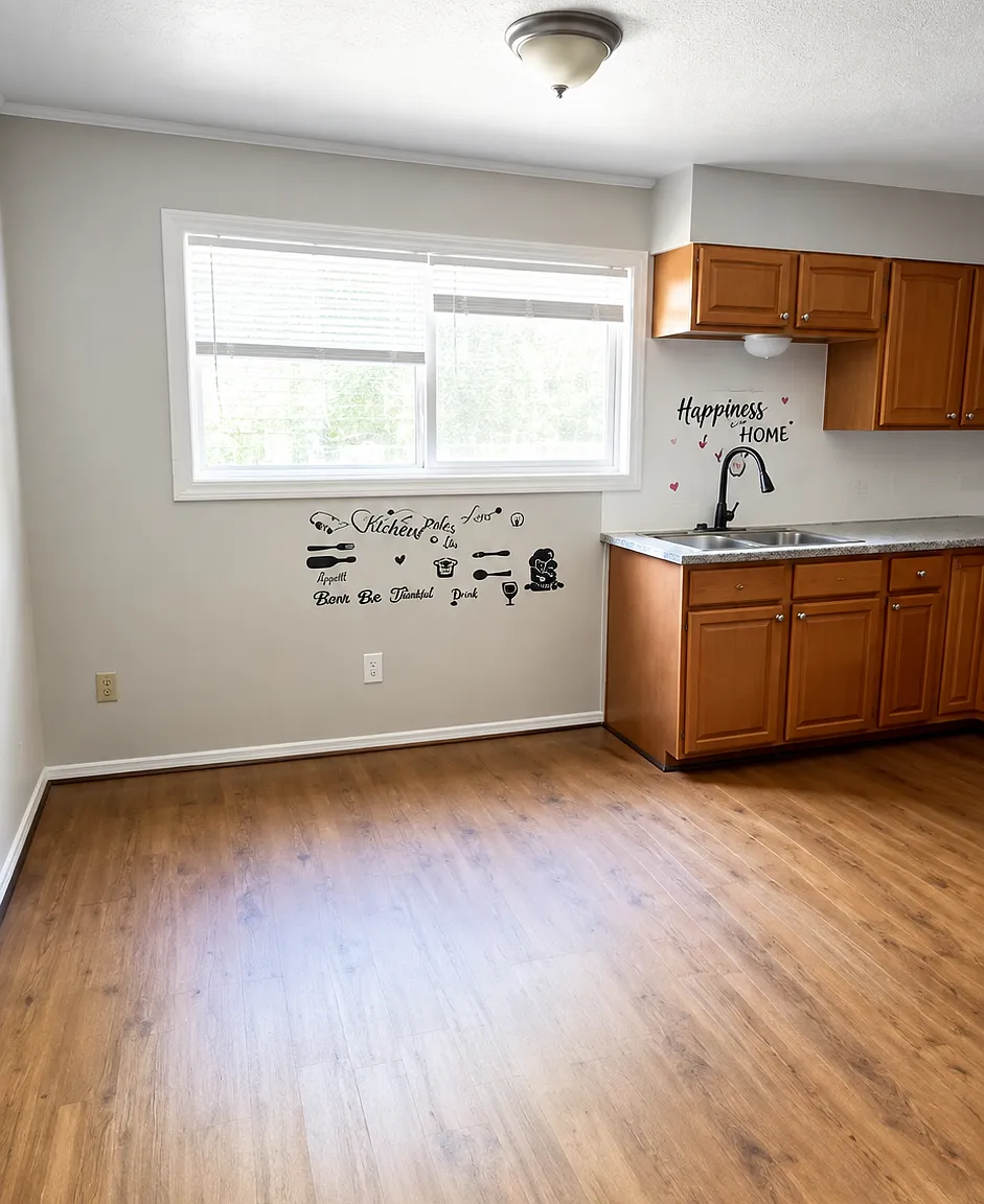 1 bed, 585 sqft, $900 — Photo 2