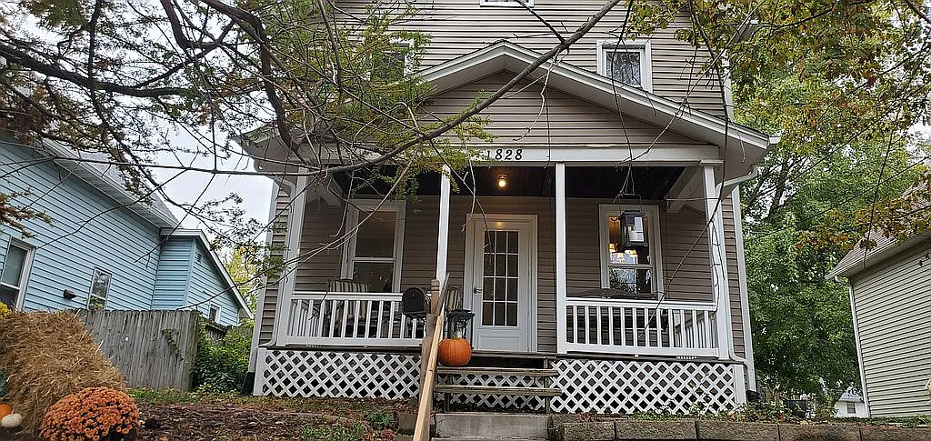 1828 12th St photo 1