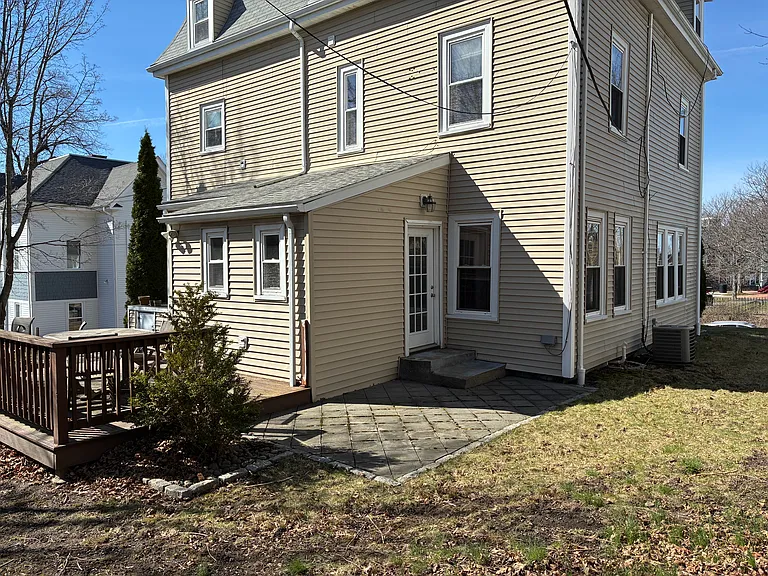 77 King St #1 — Photo 12