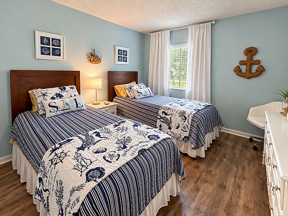 4th image of 678 Midway Dr #B