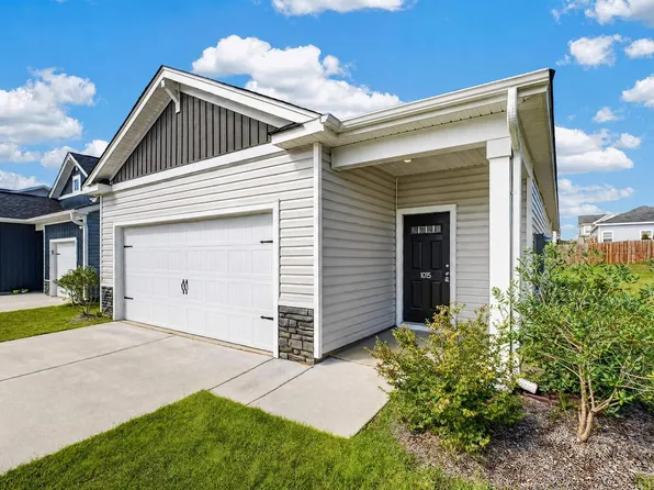 1015 Goose Branch Dr, Hopkins, SC 29061