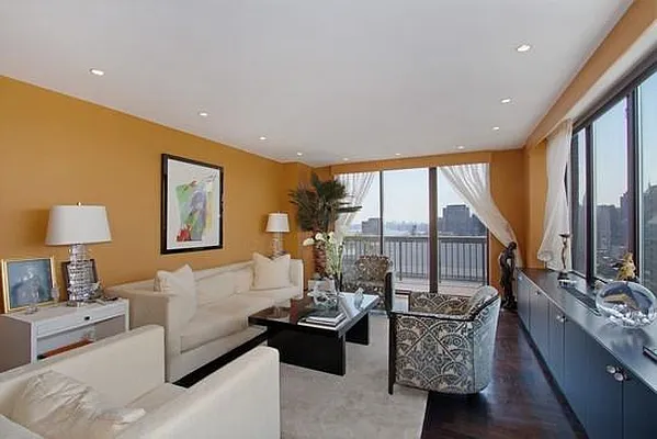 Sold by Ken Deutsch Real Estate | media 56