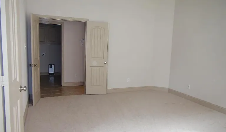 6783 San Fernando — Photo 21