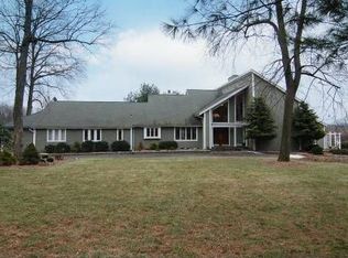 4 Erick Ct, Chester, NJ 07930