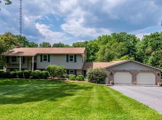 1199 Penn Grant Rd, Lancaster, PA 17602
