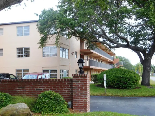 4600 98th Way N #D309, Saint Petersburg, FL 33708