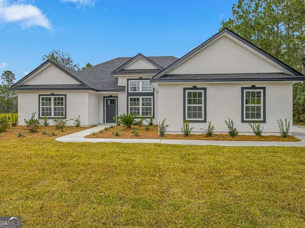 225 Lakes Dr, Brunswick, GA 31523