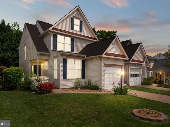 13049 Thrift Ln, Woodbridge, VA 22193