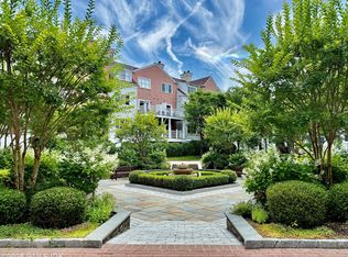 51 Forest Ave APT 62, Greenwich, CT 06870