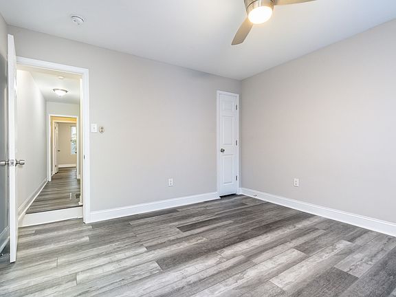 5th image of 4580 Mitchell St