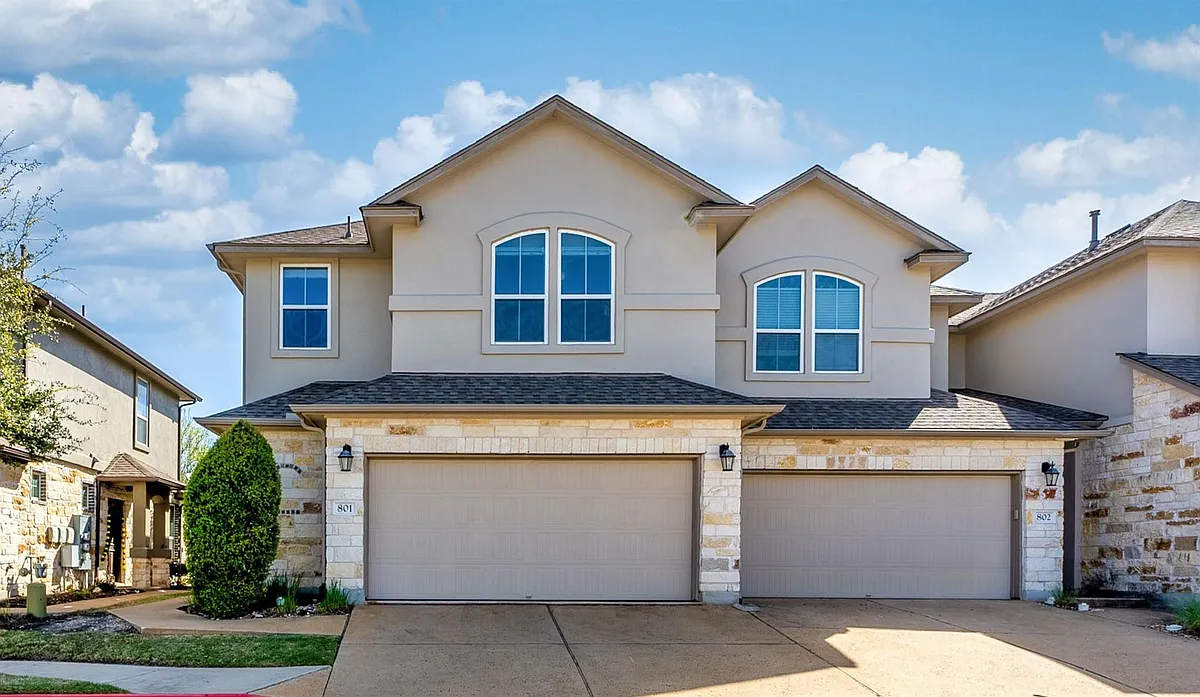 Building Photo - 13400 Briarwick Dr #801