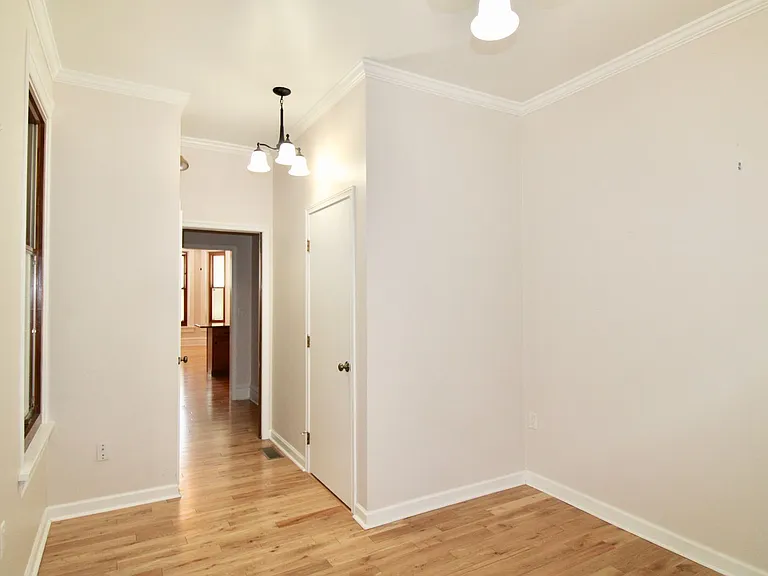 104 State Street — Photo 7