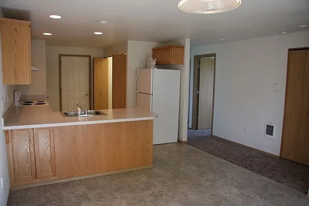 2 bed, 1080 sqft, $1,950 — Photo 4