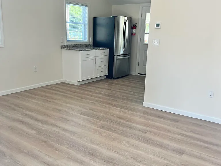 115 Parker Ave — Photo 5