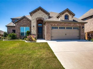 408 S Hill Dr, Waxahachie, TX 75165