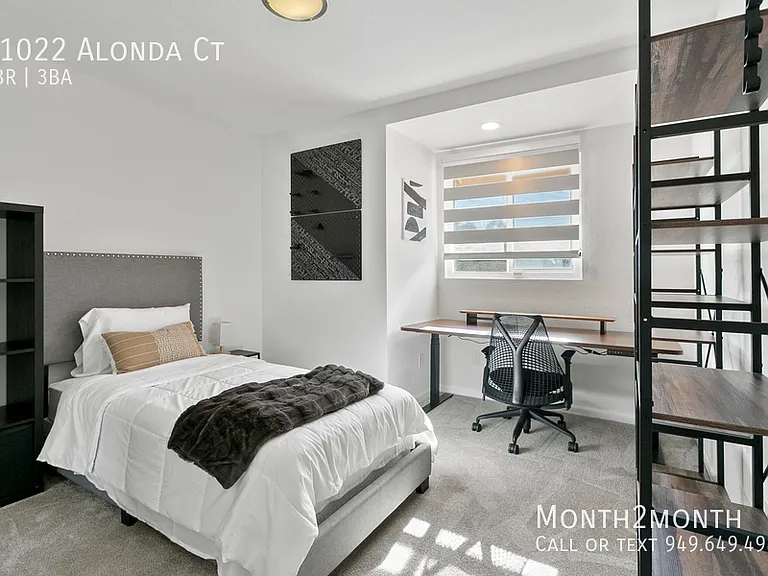 11022 Alonda Ct — Photo 14