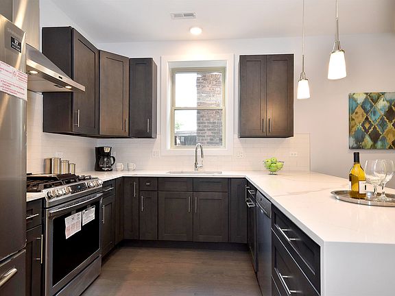 4th image of 3538 N Lowell Ave #1S