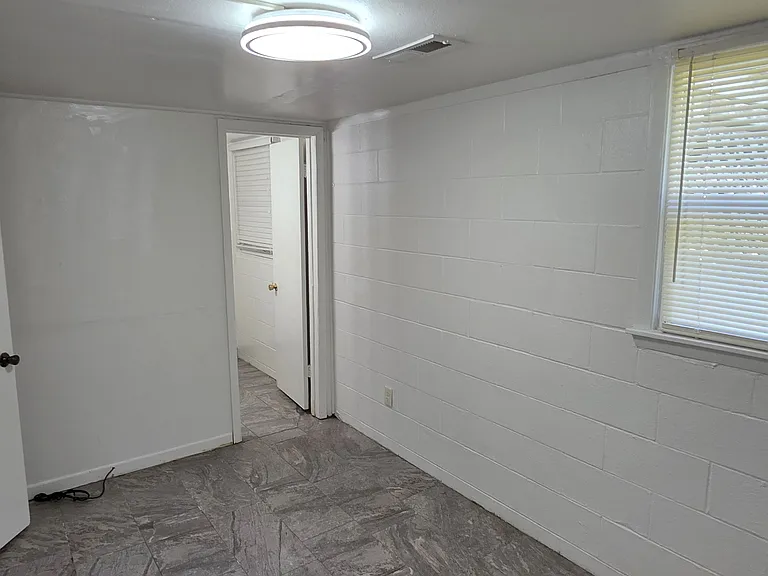 2127 W Virginia Ave — Photo 16
