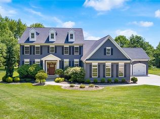 450 Hartville Rd, Atwater, OH 44201