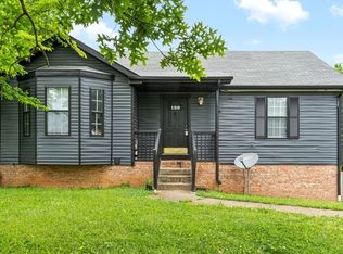 190 Oak Tree Dr, Oak Grove, KY 42262