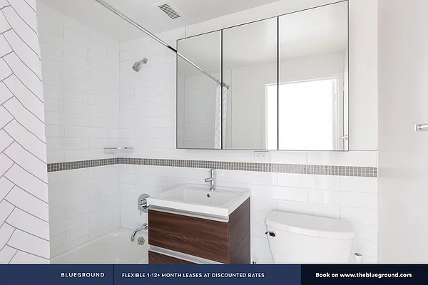 Rented by The Blueground | media 8