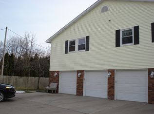870 Jordan Creek Dr, Saint Clair, MI