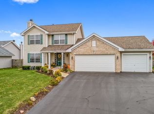 619 Valley View Dr, Pecatonica, IL 61063