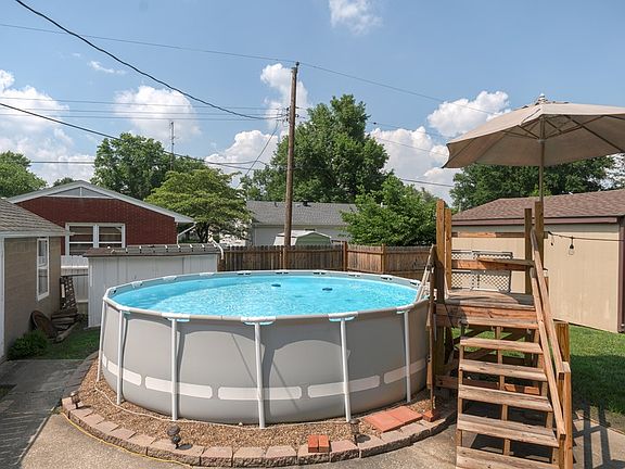 5th image of 921 Cottage Dr