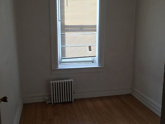 3rd image of 4312 34th Ave APT 2