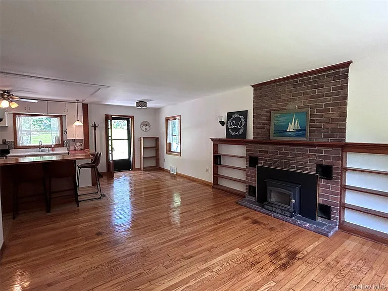 4 Petticoat Ln — Photo 3